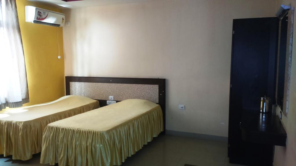 Hotel Parshuram 구와하티 외부 사진