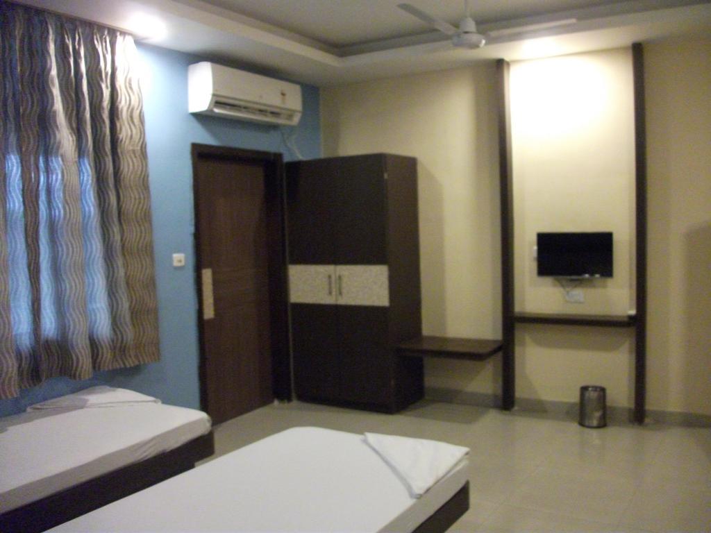 Hotel Parshuram 구와하티 외부 사진
